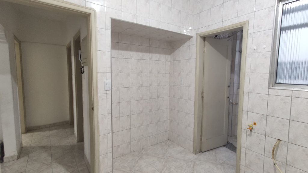 Apartamento à Venda na Av. Ana Costa | 2 Dormitórios | 68m² | Próximo ao VLT e Swift | Santos/SP