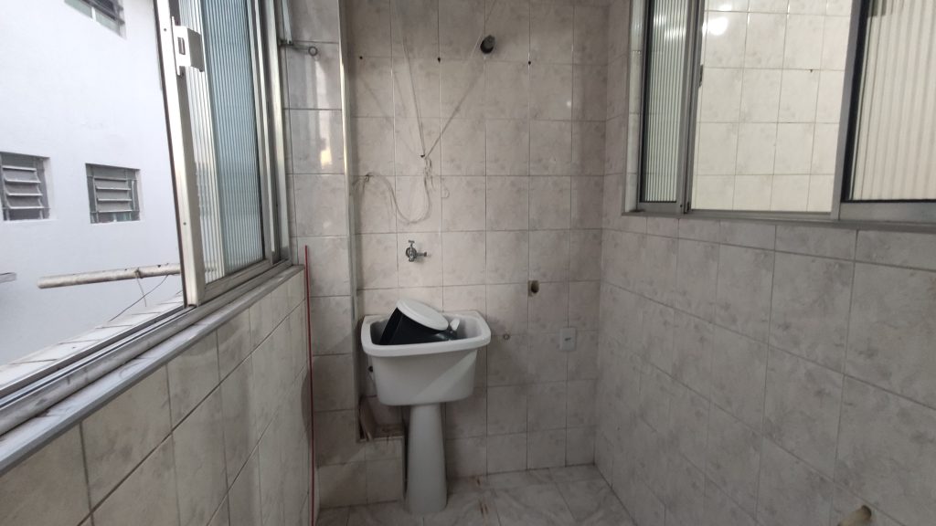 Apartamento à Venda na Av. Ana Costa | 2 Dormitórios | 68m² | Próximo ao VLT e Swift | Santos/SP