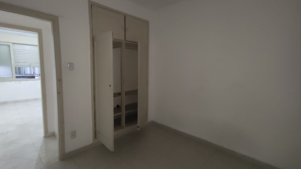 Apartamento à Venda na Av. Ana Costa | 2 Dormitórios | 68m² | Próximo ao VLT e Swift | Santos/SP