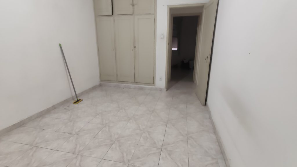 Apartamento à Venda na Av. Ana Costa | 2 Dormitórios | 68m² | Próximo ao VLT e Swift | Santos/SP
